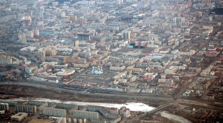 Путин предложил вывести объекты Минобороны и ФСИН из центра дальневосточных городов