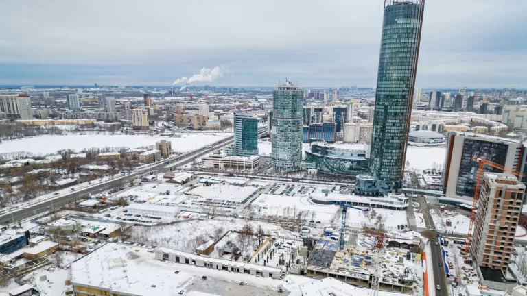 В Екатеринбурге установлен новый рекорд по числу непроданных квартир