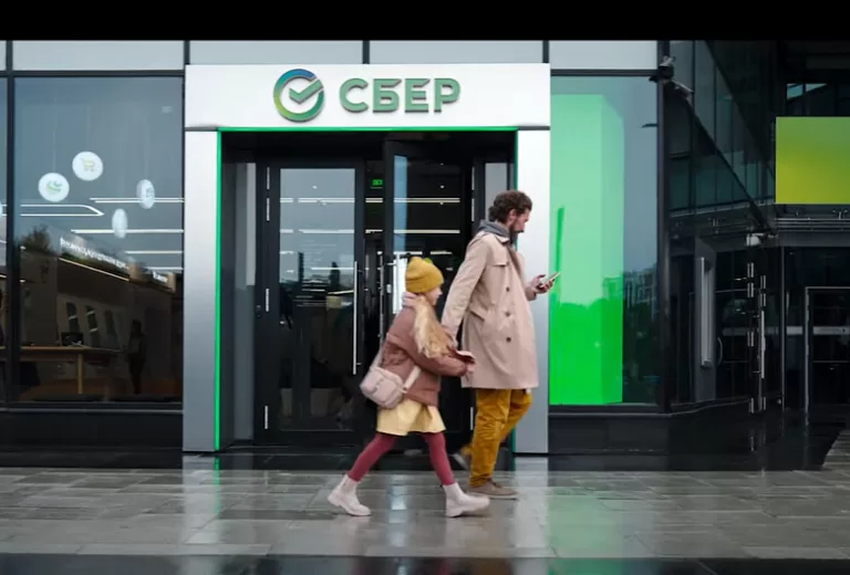 Сбер выдал первую ипотеку в Крыму