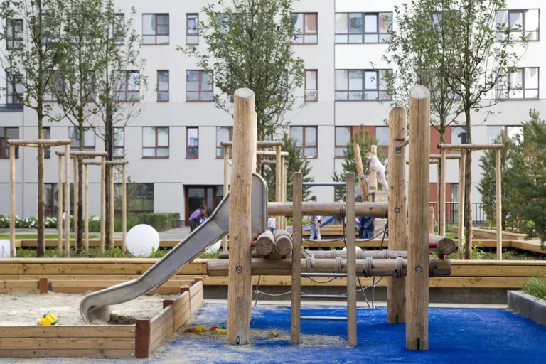 Девелоперы в Москве рассказали о трендах в обустройстве придомовой территории