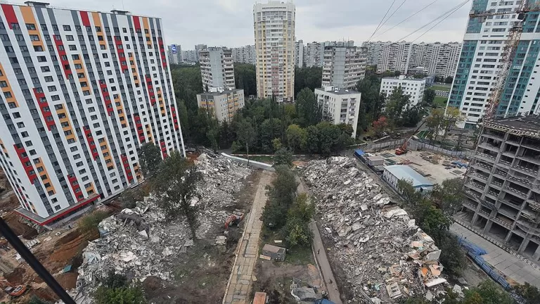В Москве оптимизировали переселение по программе реновации, сократив срок оформления квартиры