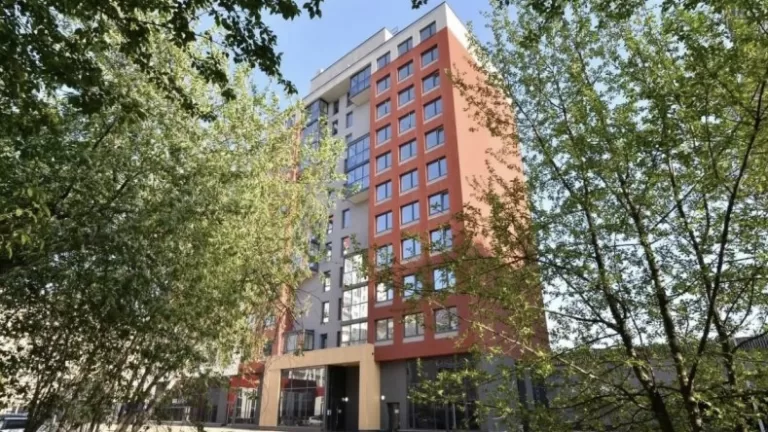 В Екатеринбурге жильцы новостройки пытались отсудить у девелопера деньги, в итоге остались должны сами