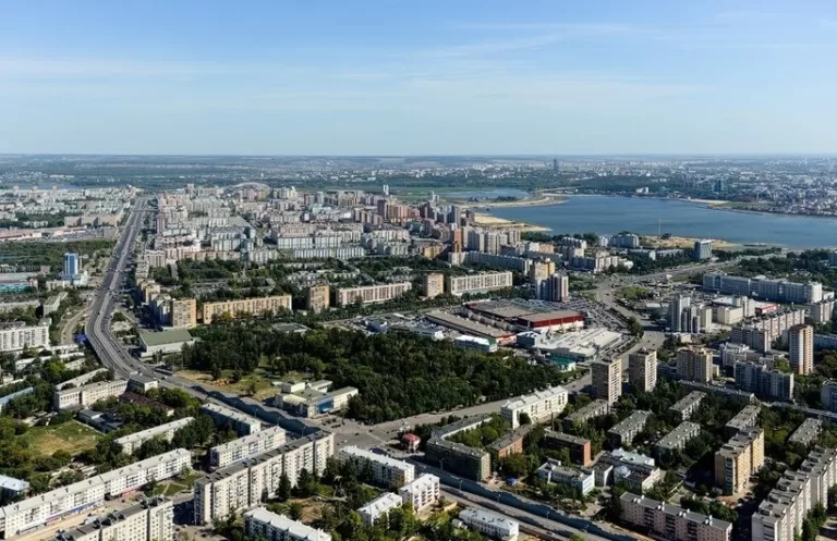 Глава Татарстана запретил выдачу разрешений на строительство в популярных районах Казани