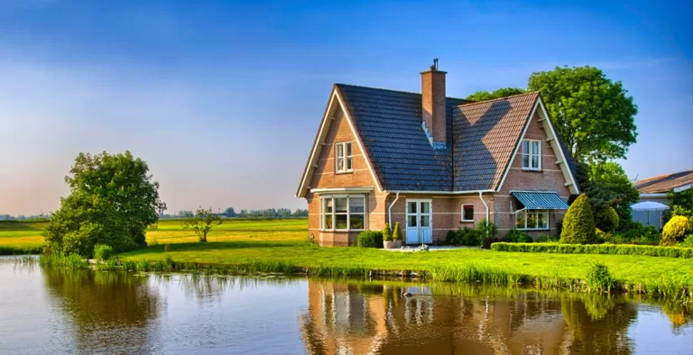 Первый пошел: в России приостановили действие «Сельской ипотеки»