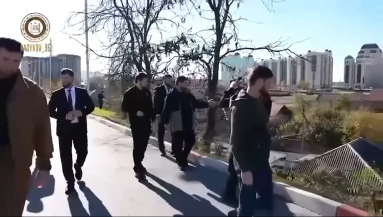 Рамзан Кадыров приказал отобрать неухоженные участки у жильцов в Грозном