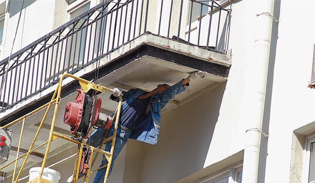 Владимир Путин подписал закон о необходимости обследования технического состояния МКД