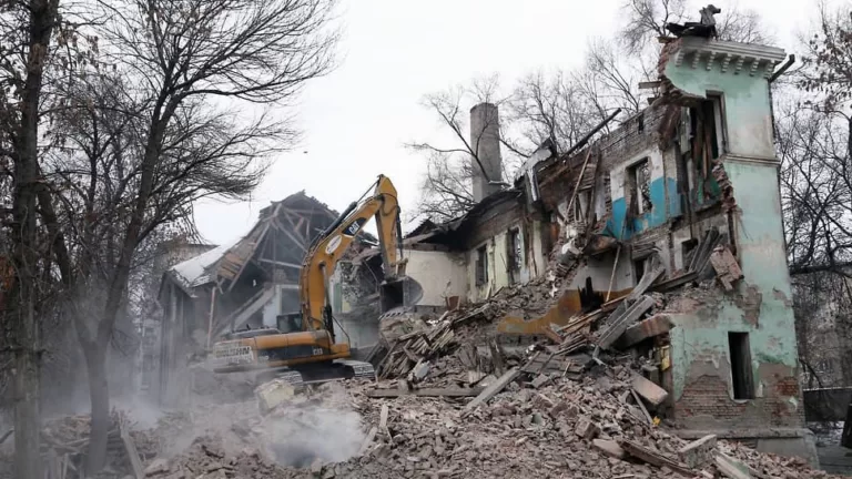 Нарушение конституционных прав или жажда наживы? Как проходит реализация КРТ в разных российских городах