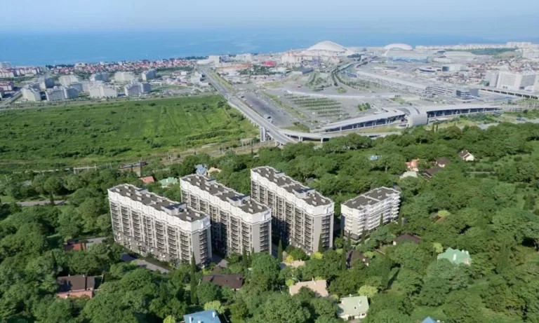 Фабрика обманутых дольщиков: ситуация с демонтажом незаконно построенных в Сочи ЖК накаляется