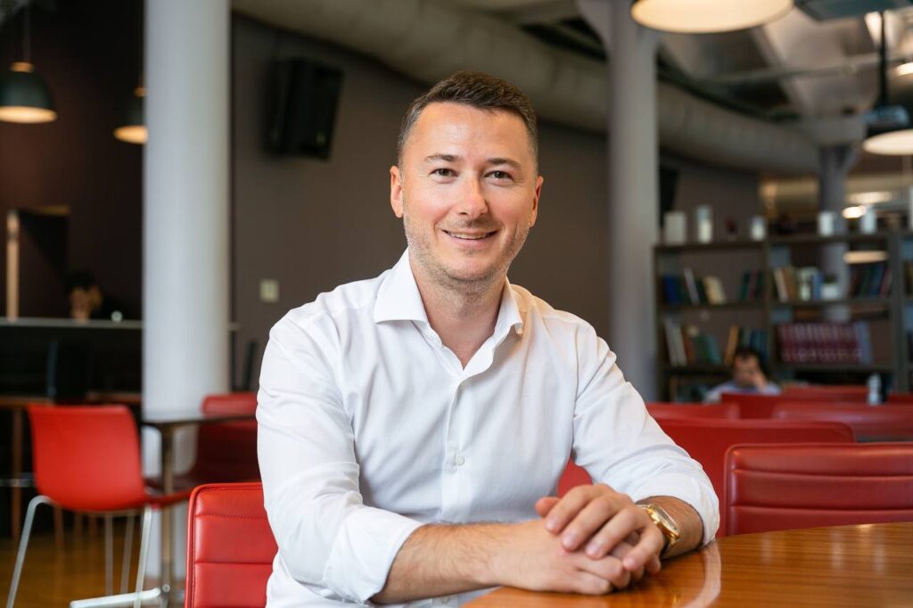 Дмитрий Борисов, сооснователь компании Rerooms Дмитрий Борисов, сооснователь компании Rerooms интервью