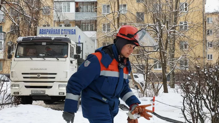 Минстрой взял на особый контроль коммунальную аварию в Климовске и других объектах ЖКХ
