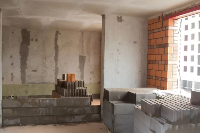 В Москве жильцы захватили техэтаж и обустроили там двухуровневые апартаменты