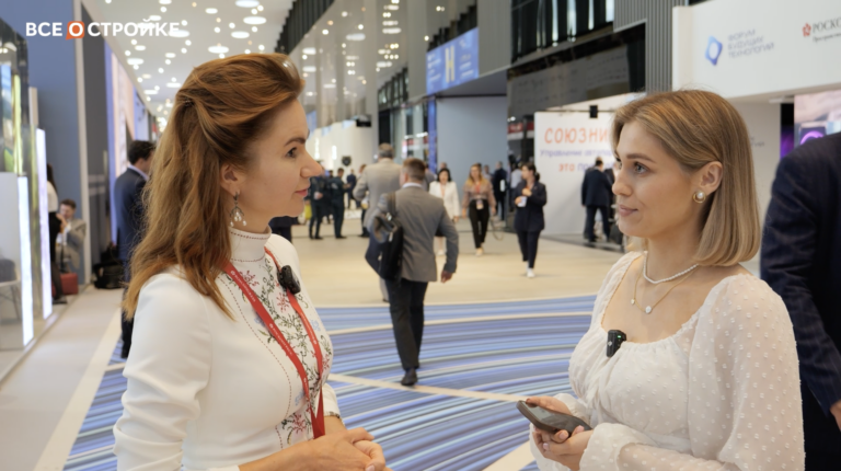 Юлия Зубарик, советник экспертно-аналитического отдела Фонда «Росконгресс», руководитель Росконгресс Урбан Хаб, генеральный директор «Мастерс план»:  «ИЖС сейчас — это голубой океан, потому что здесь спрос превышает предложение»