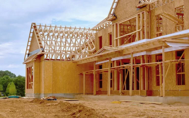 Затраты на стройматериалы для ИЖС вырастут на 14% к 2026 году — «Лемана ПРО»