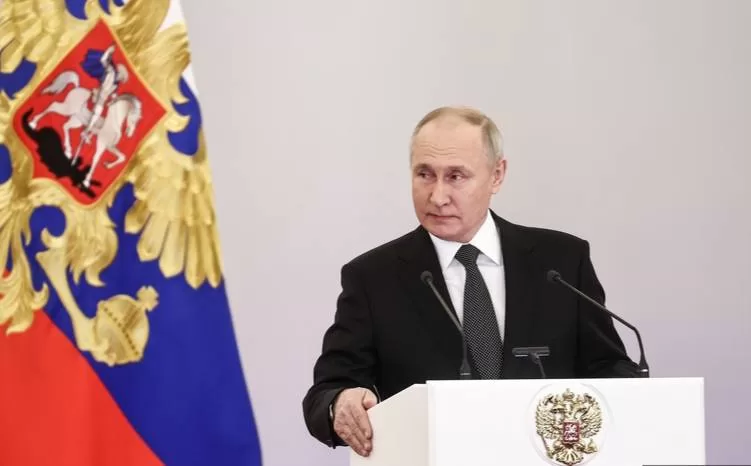 Путин поручил правительству до 15 августа установить по семейной ипотеке особые условия на покупку жилья и ИЖС