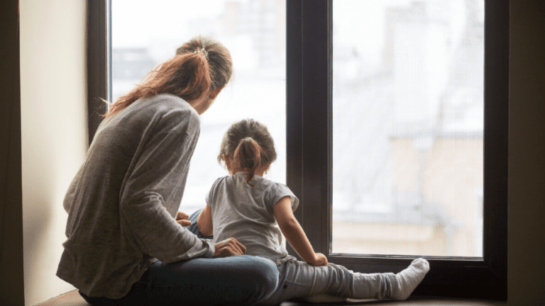 Госдума хочет распространить семейную ипотеку на матерей-одиночек