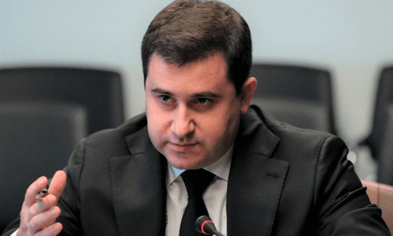 Важное о стройке: над РФ нависли риски снижения объемов и сроков сдачи