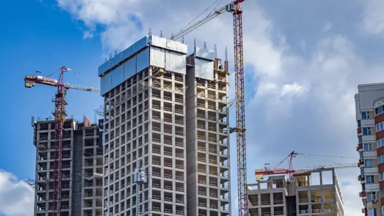 Нераспроданные застройщиками квартиры подумывают передавать в социальный наем