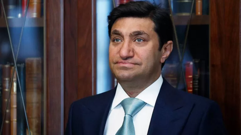 «Киевская площадь» и ее сооснователь Год Нисанов вышли из капитала «Самолета»