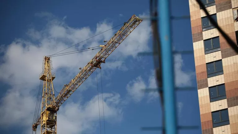 Михаил Кенин, владеющий 31,6% «Самолета», продаёт свой пакет акций — Forbes