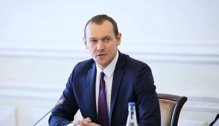 Поздравляем руководителя Росреестра Олега Скуфинского с 50-летием!