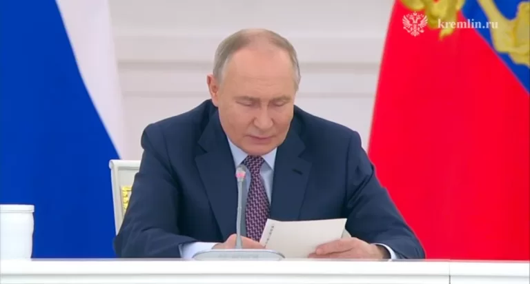 Путин поручил оставить семейную ипотеку под 6% «без всяких изъятий»