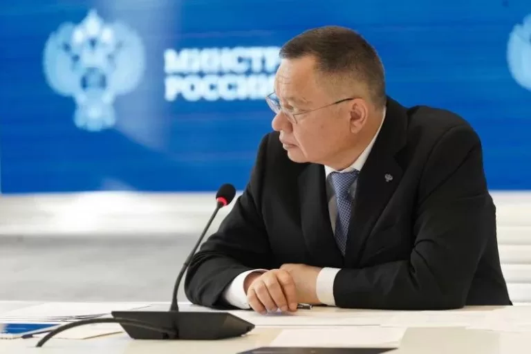 В новом интервью глава Минстроя России Ирек Файзуллин подвёл итоги строительной отрасли в 2024 году: