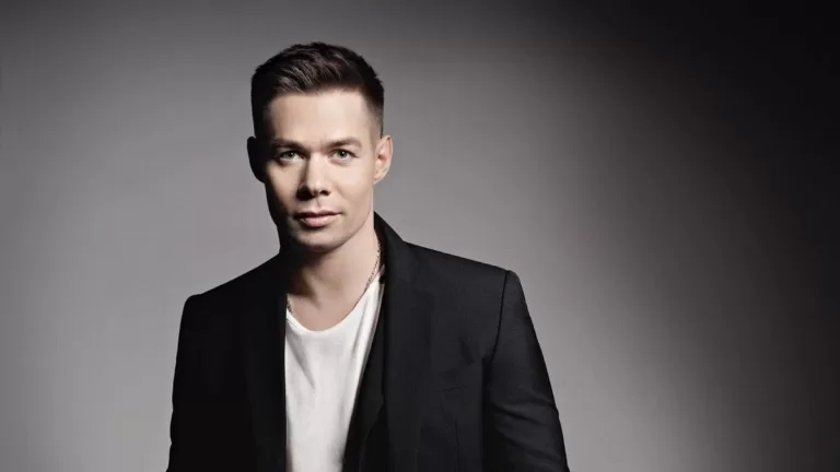 Двушка на севере столицы: где живет Стас Пьеха