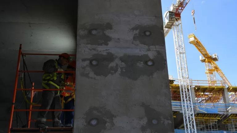 Минстрой России планирует продлить упрощенный порядок выдачи разрешений на строительство до конца 2025 года