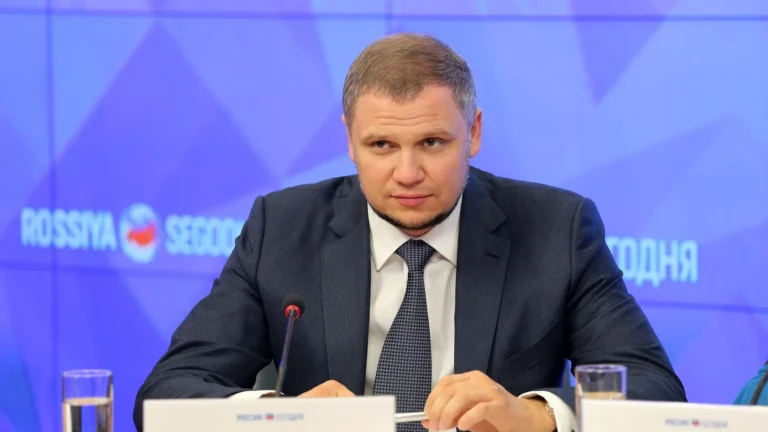 Александр Валерьевич Ручьёв