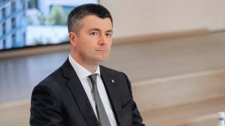 Зампред правления Банка ДOМ.PФ Антон Медведев сообщил