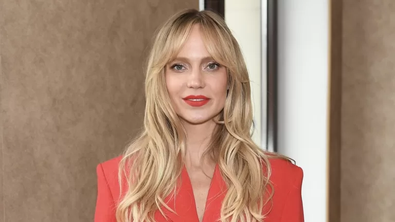 Загородный дом и квартира в английском стиле: где живет певица Наталья Ионова