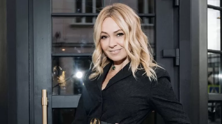 Особняк на Рублевке: как выглядит недвижимость Рудковской и Плющенко?