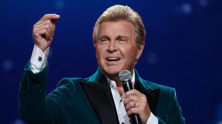 Лев Лещенко – от классики до прованса: шикарный дом и другая недвижимость