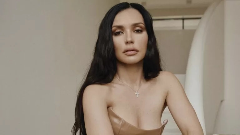 Двухэтажный особняк площадью 550 квадратных метров: где живет певица Ольга Серябкина