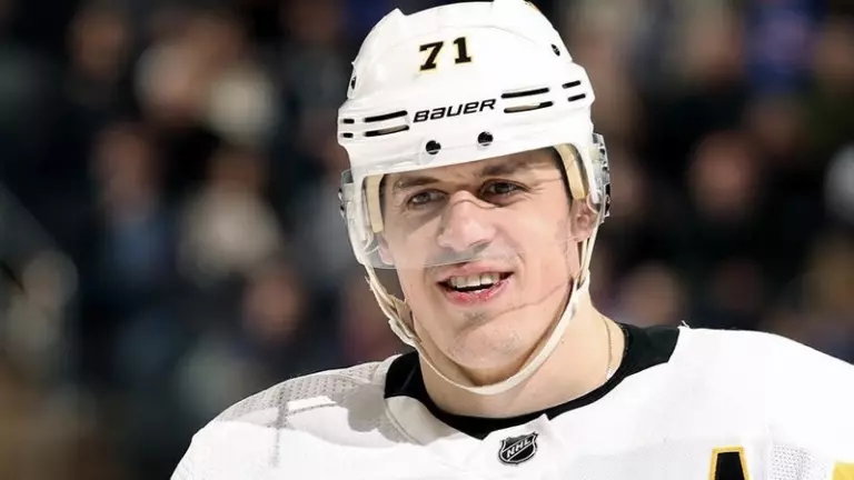 Дом, где живёт легенда хоккея: особняк Евгения Малкина в США