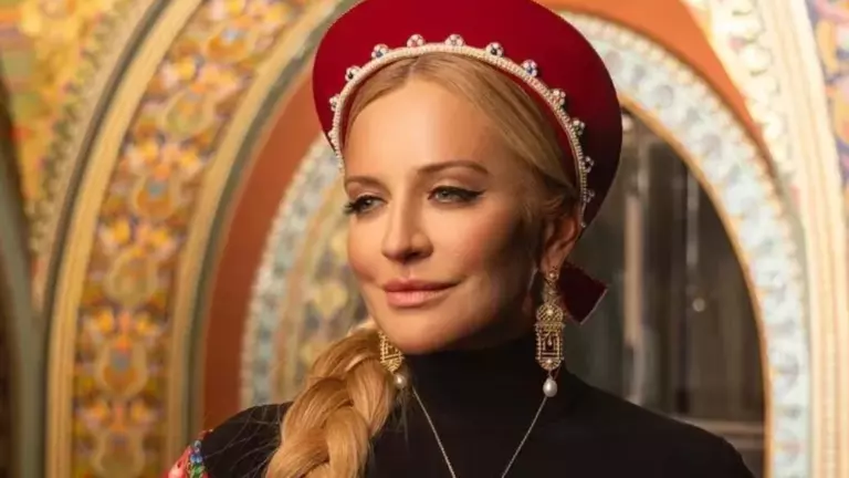 Отдых в русском стиле: Виктория Шелягова и ее избушки