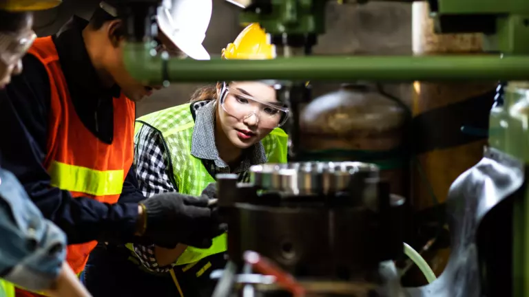 От инженера до руководителя: как выпускники опорного вуза цементной отрасли – БГТУ им. Шухова – реализуют себя на предприятиях ЦЕМРОСа 