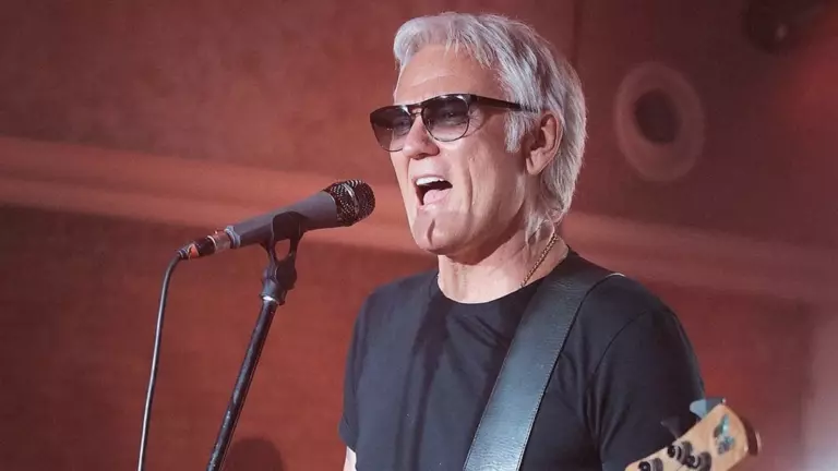 Современный и функциональный дом в  Истринском районе: где живет Александр Маршал