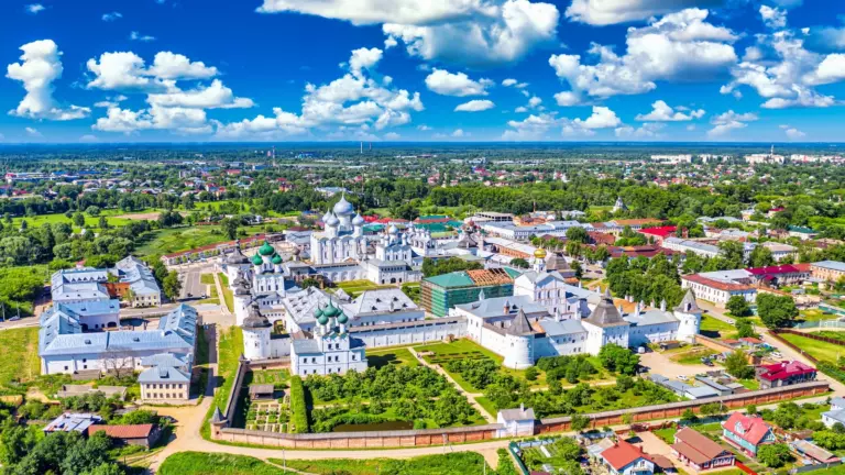 Шедевры архитектуры Ростова Великого, которые нельзя пропустить в своем путешествии