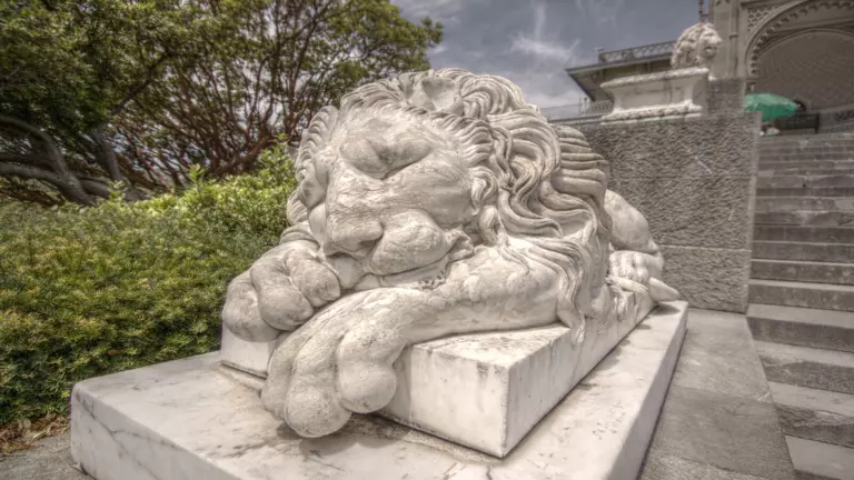 Шедевры архитектуры Алупки, которые обязательно нужно посетить