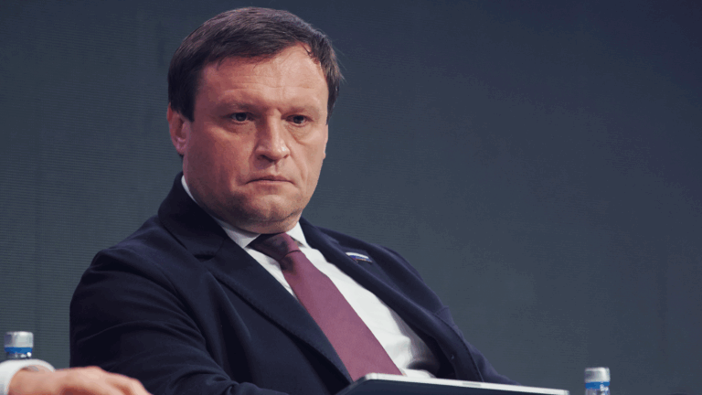 Сергей Пахомов, председатель Комитета Госдумы по строительству и ЖКХ: «Тяжелые времена рождают сильных людей»