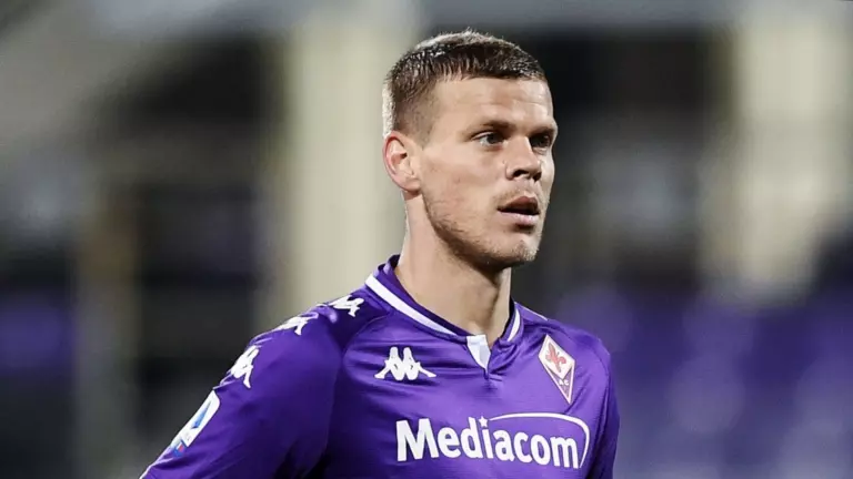 Эпатаж, бренды и дорогие лоты недвижимости: где живет и чем владеет Александр Кокорин