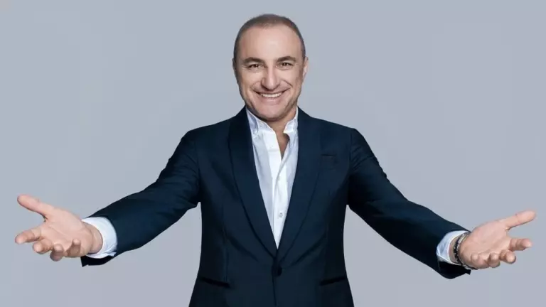 Силуэт особняка напоминает открытый рояль: где живет Михаил Турецкий