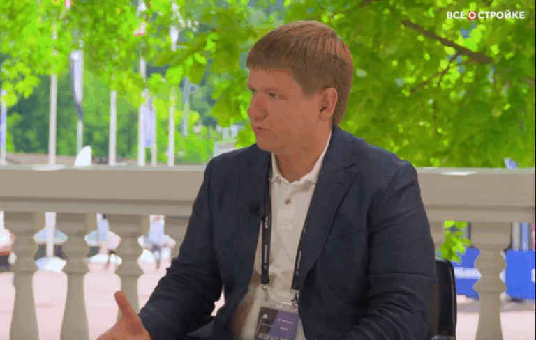 Александр Попов, генеральный директор Группы «Плюс»: «В нашей системе — 4 000 офисов и 300+ застройщиков» | Интервью