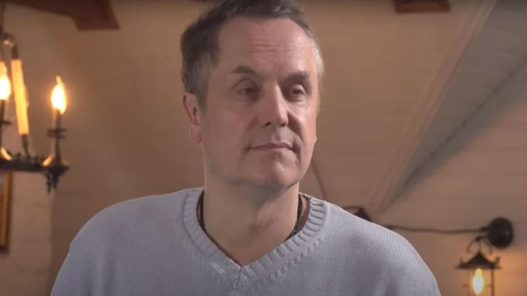 Где живёт актёр Андрей Соколов: загородный дом в Подмосковье