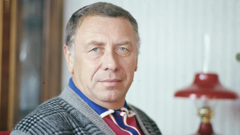 Где жил Анатолий Папанов в Москве: квартира на Спиридоновке, быт и философия простоты великого актёра