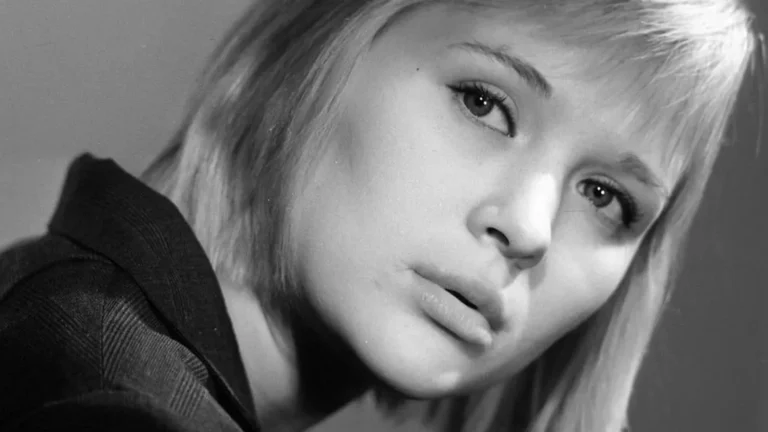 Как выглядит дача в Подмосковье легендарной актрисы Галины Польских 