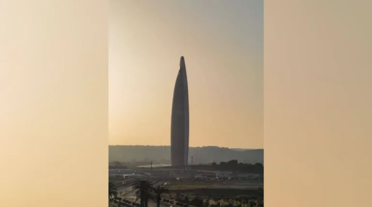 Наши корреспонденты обнаружили в Марокко подобие питерского «Лахта Центра»