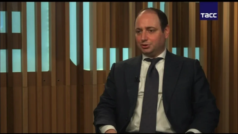 Выделили основное из интервью руководителя аналитического центра ДOМ.PФ Михаила Гольдберга ТАСС