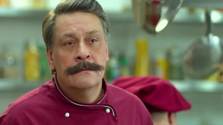 Дача Дмитрия Назарова*: каким был загородный быт актёра